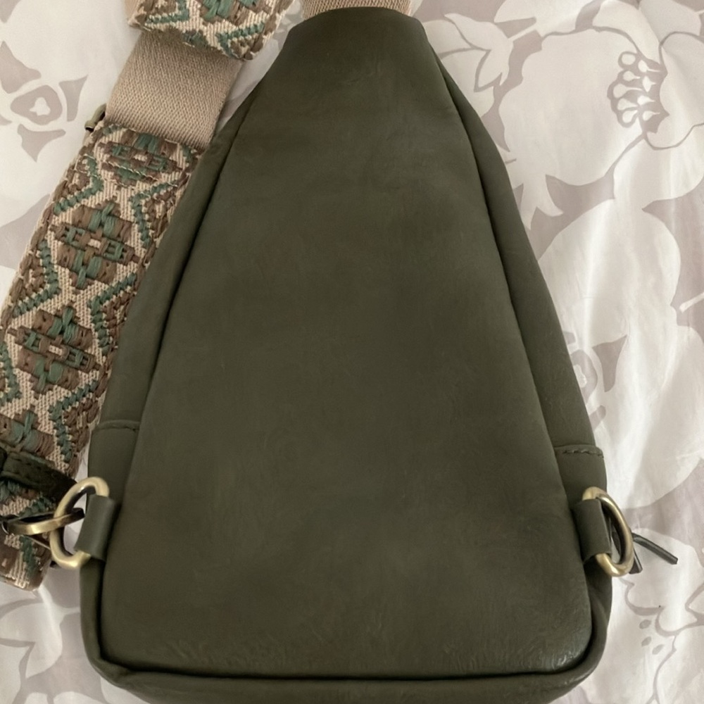 Cross body travel security pouch with boho wide strap EUC - Picture 5 of 8